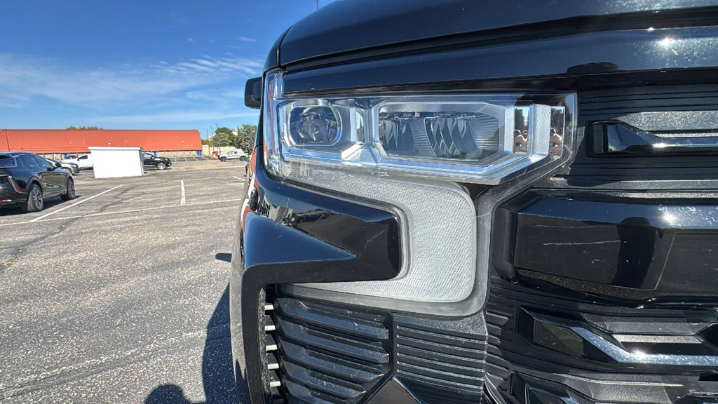 Used 2022 BLACK Chevrolet LT Trail Boss image 18