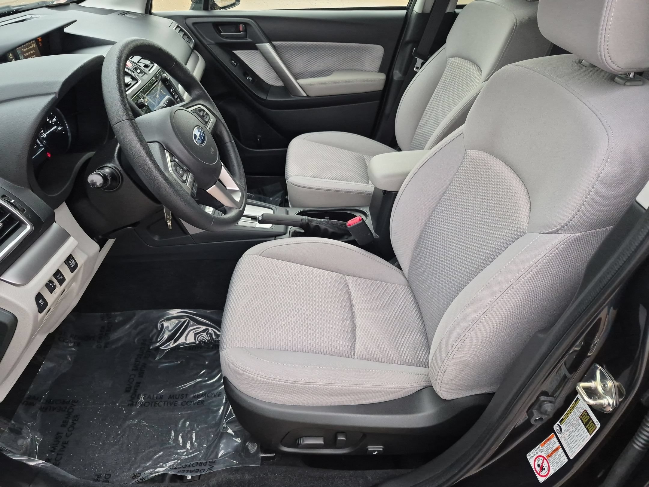 Used 2018 Dark Gray Metallic Subaru 2.5i Premium AWD image 11