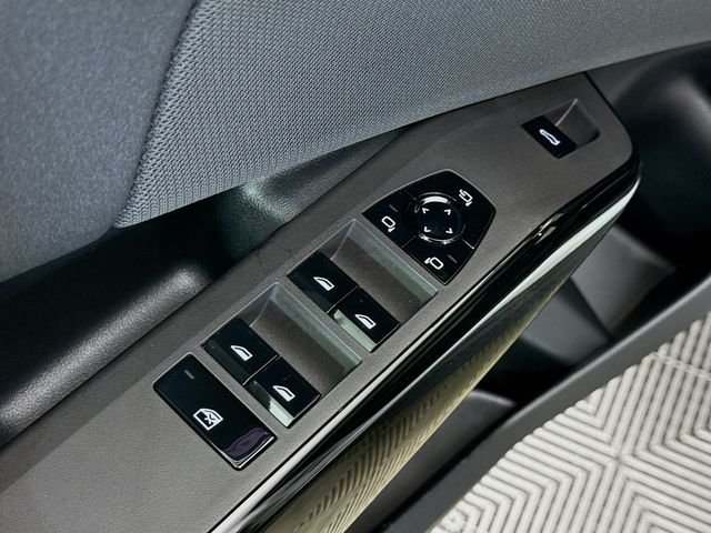 New 2026 Alpine White BMW 30 xDrive image 17