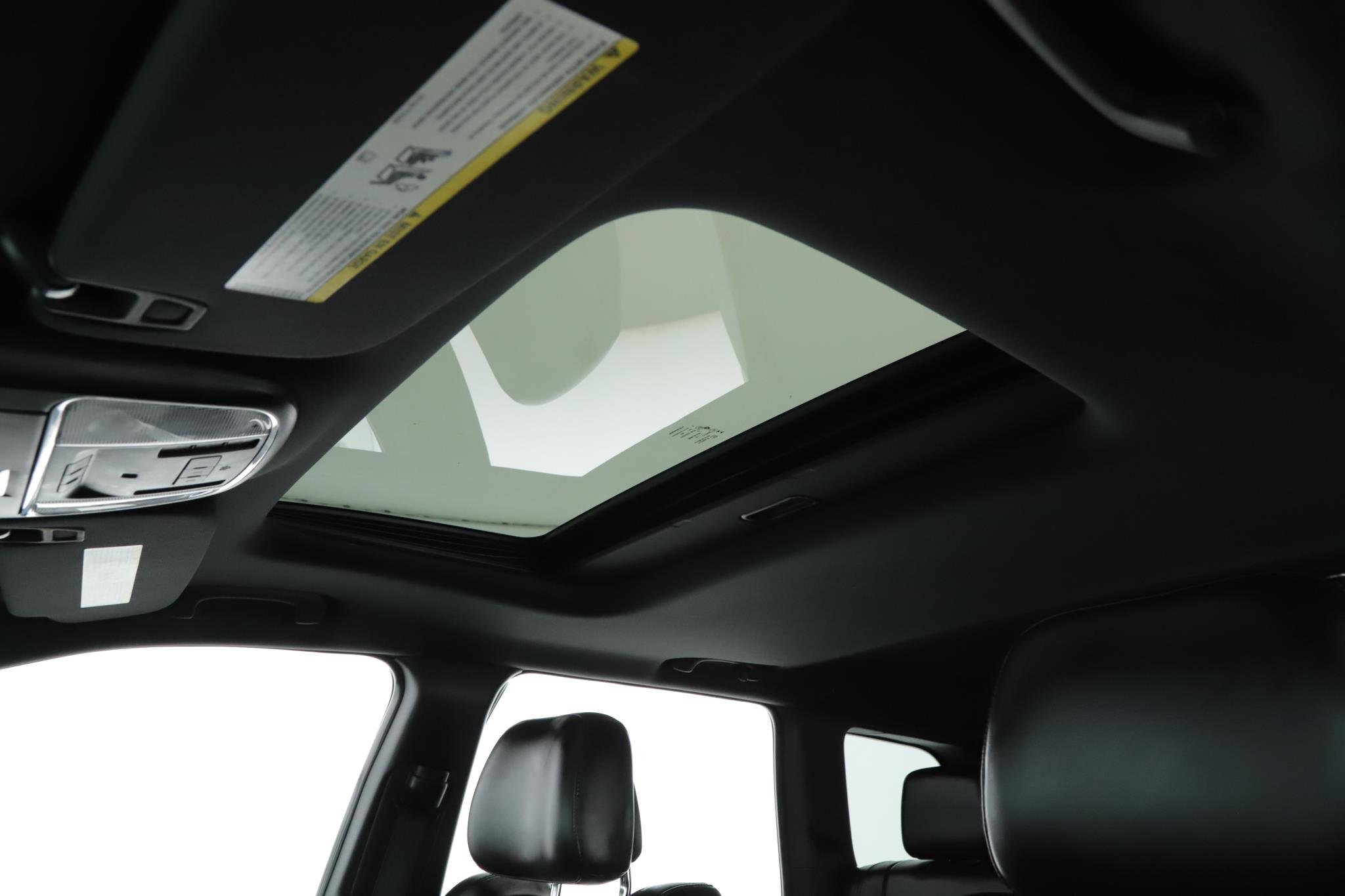 Used 2015 Bright White Clearcoat Jeep Altitude image 15
