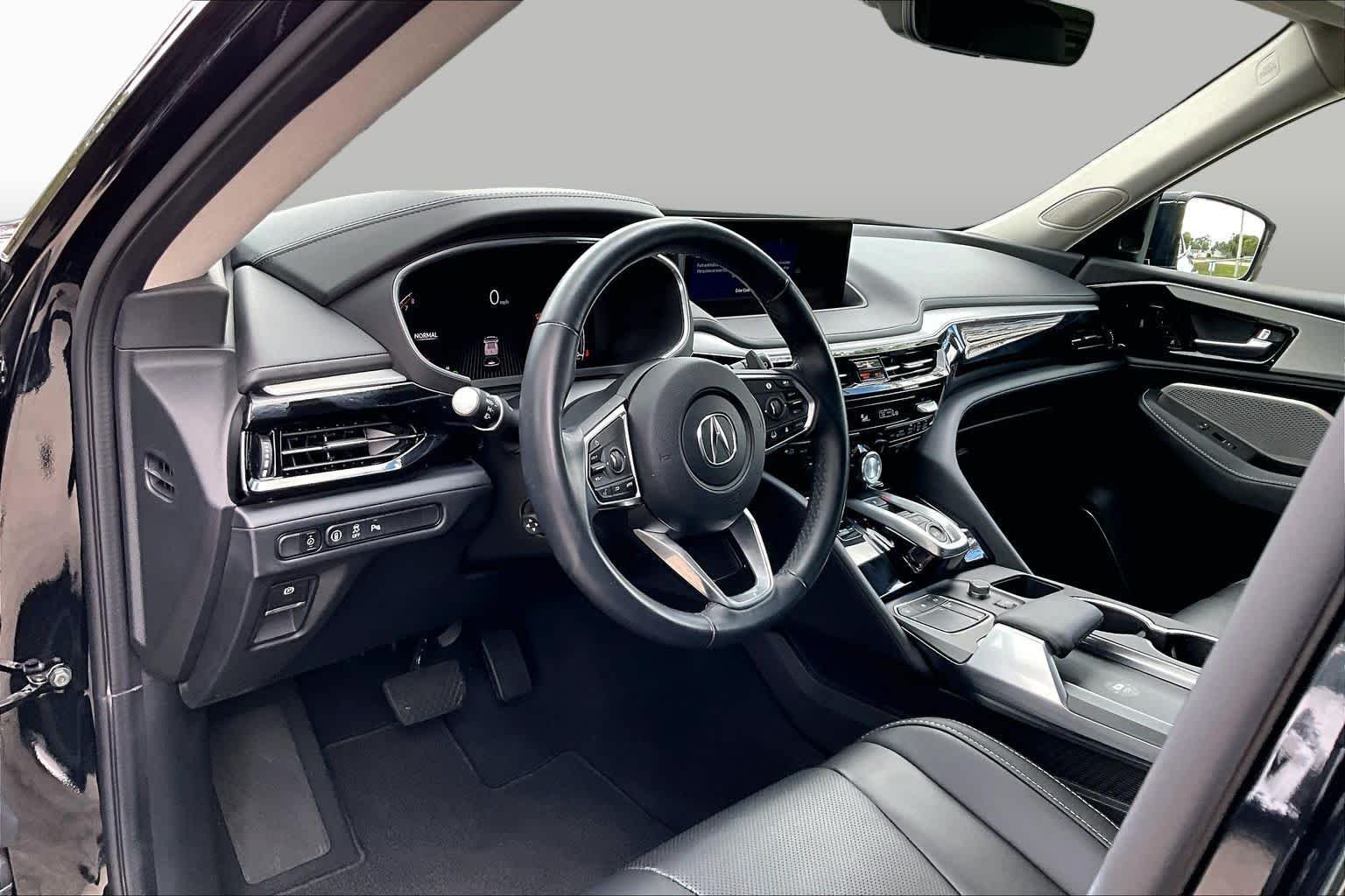 Used 2023 Majestic Black Pearl Acura w/Technology Package image 18