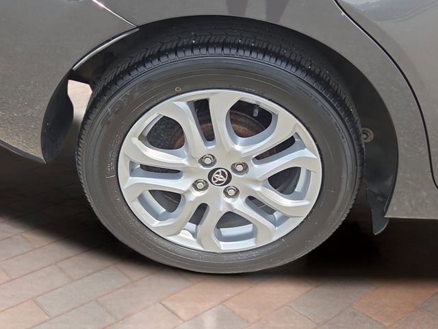 Used 2017 Graphite Toyota Base image 4