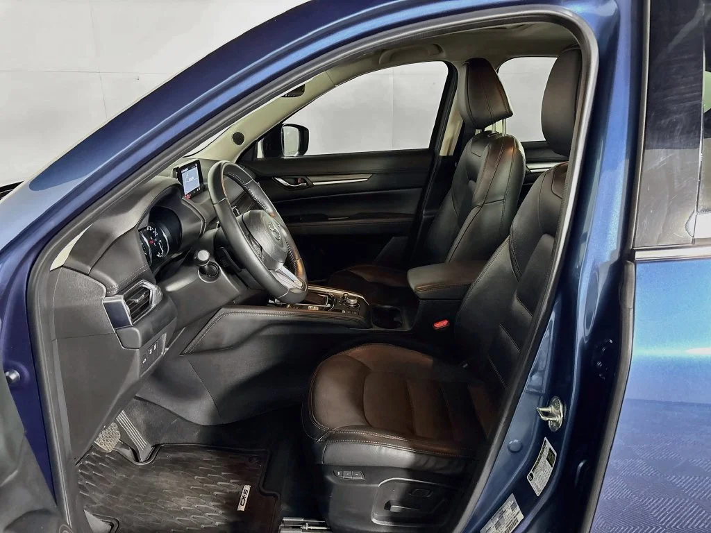 Used 2020 Blue Mazda Grand Touring image 11