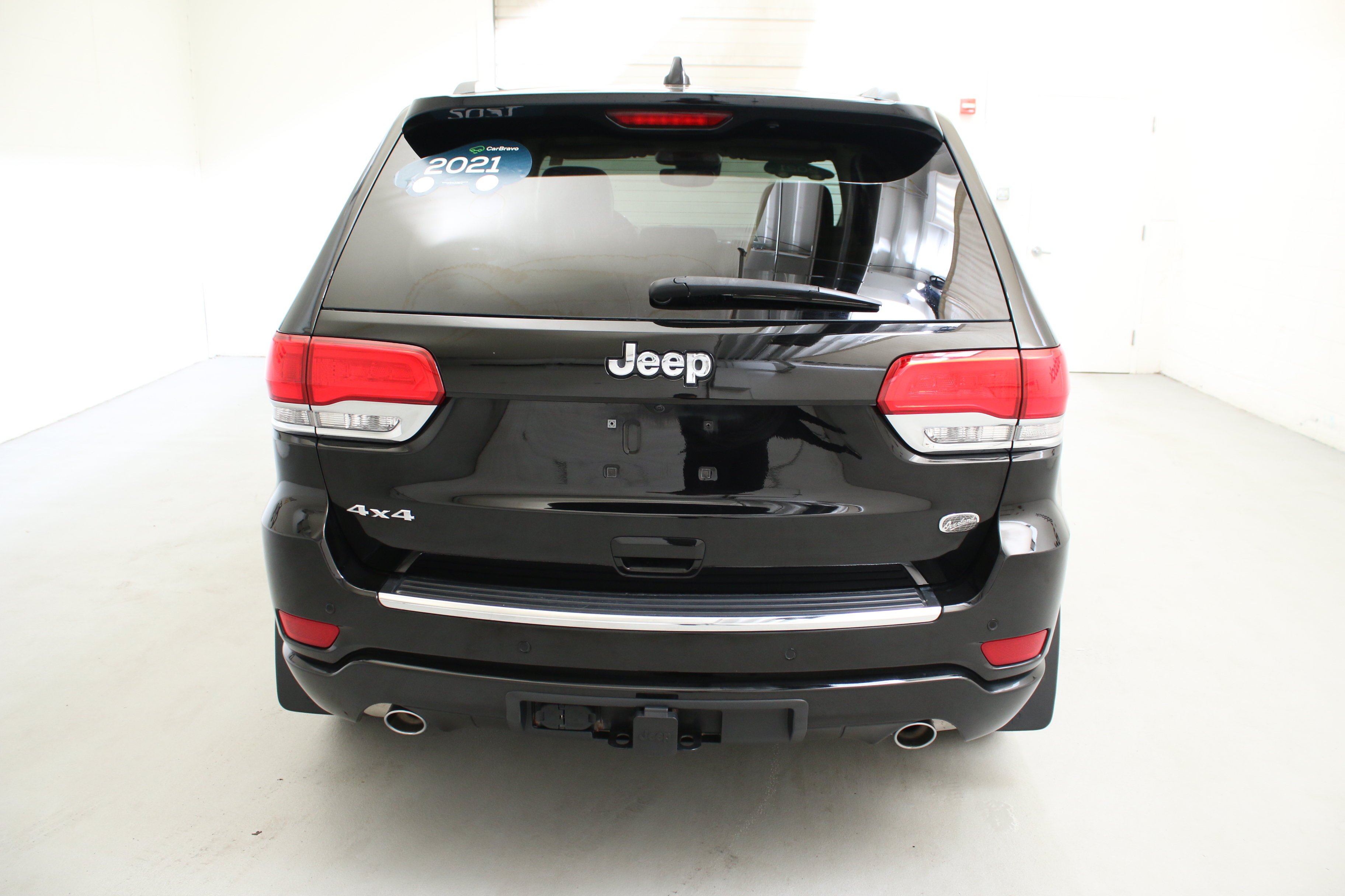 Used 2021 Black Jeep Overland image 8