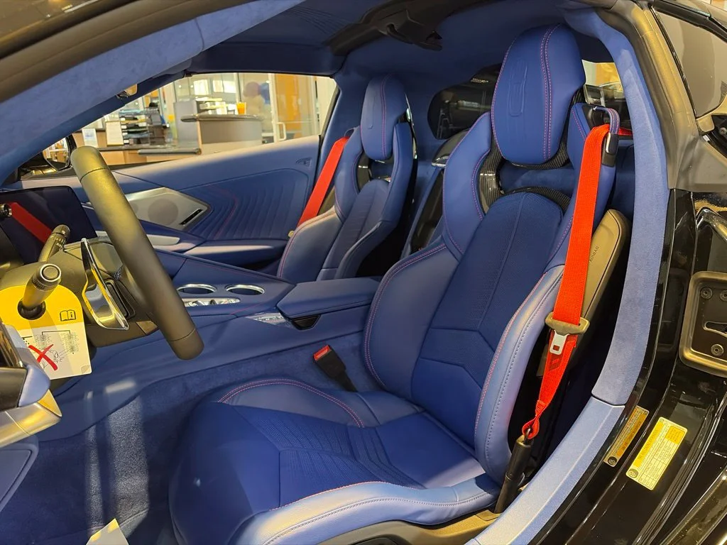 2027 Chevrolet Corvette 3LT - Photo 12