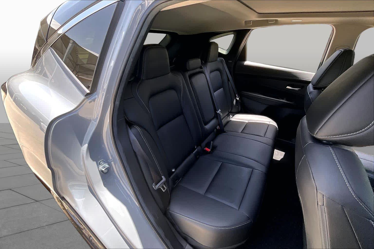 Used 2025 Boulder Gray Pearl/Super Black Nissan SL image 19