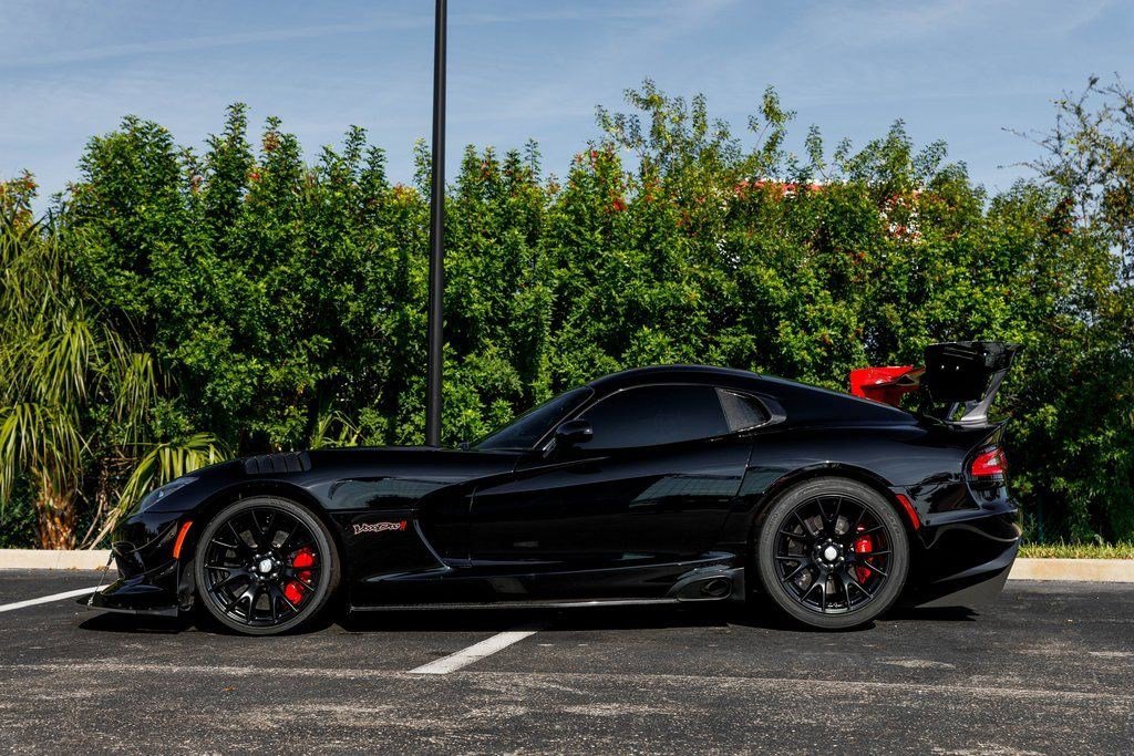 2017 Dodge Viper GTC - Photo 26
