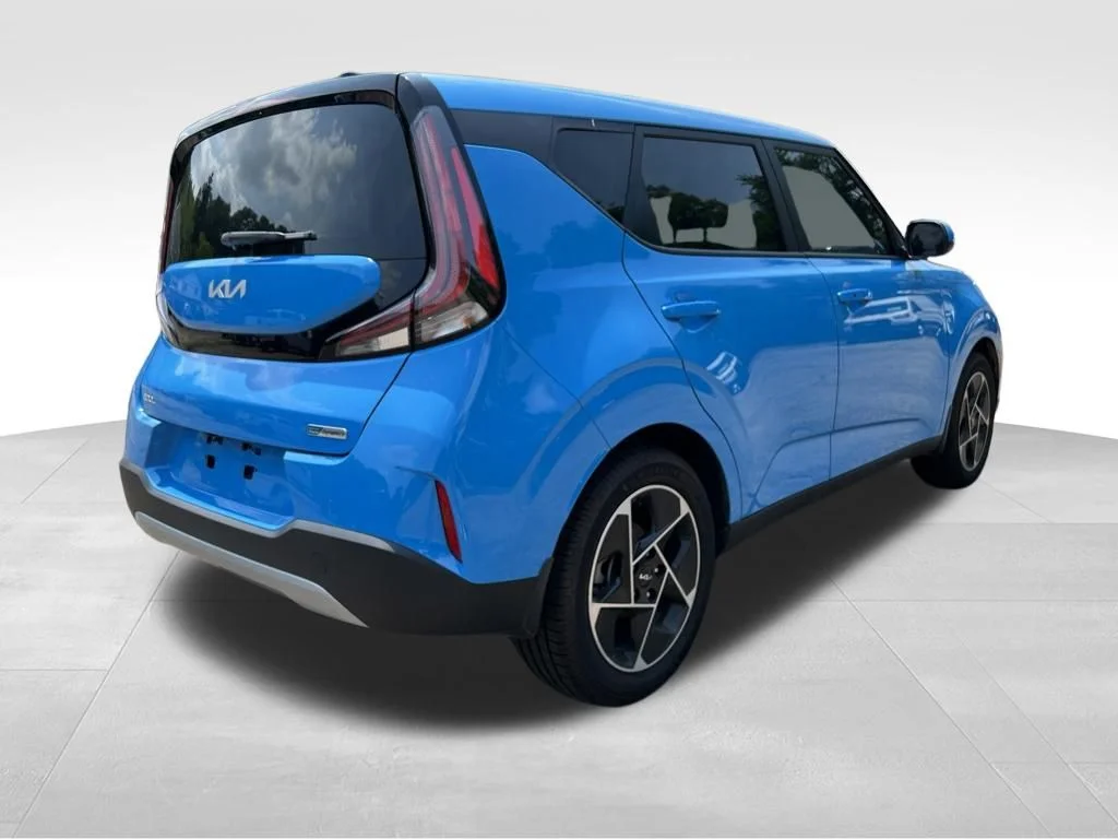 Used 2025 Surf Blue Kia EX image 8