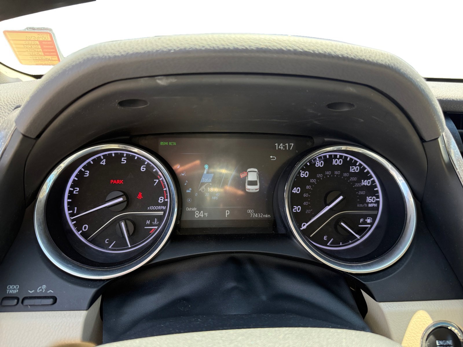 Used 2020 Pearl Toyota XLE image 11