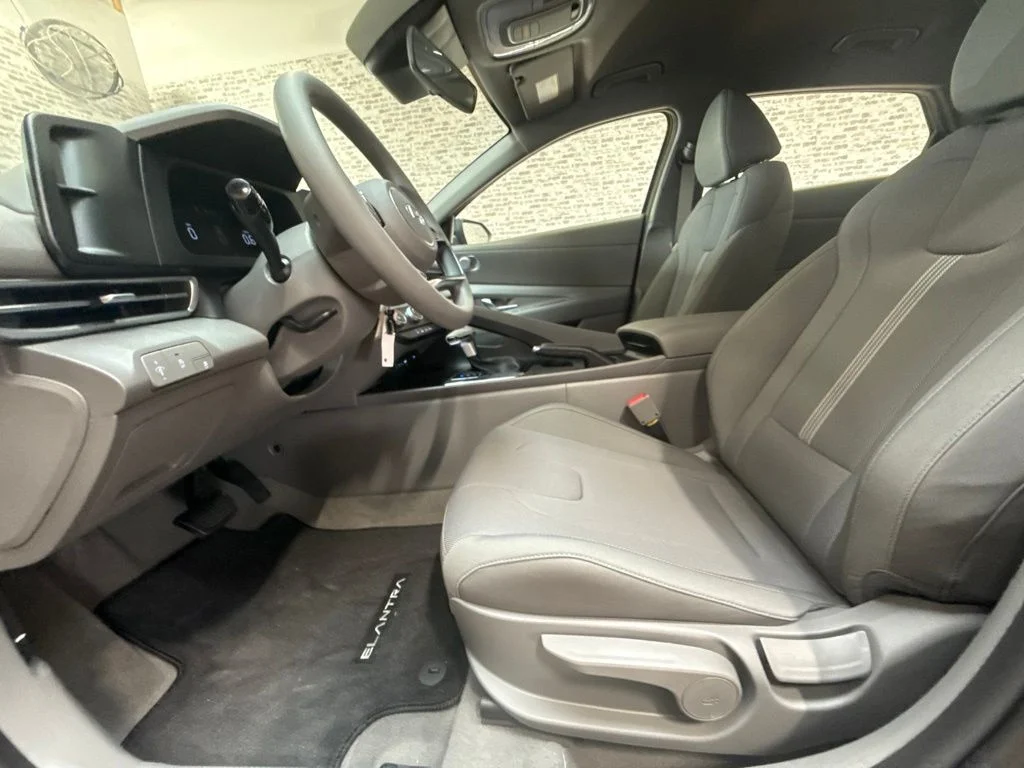 New 2026 Ecotronic Gray Hyundai SE image 23