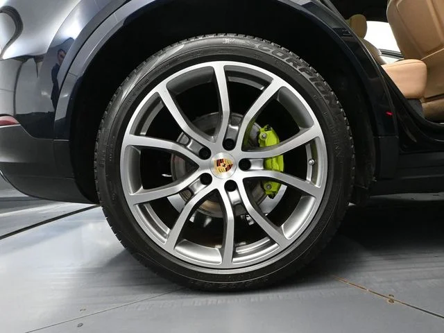 Used 2022 Blue Porsche Base image 10