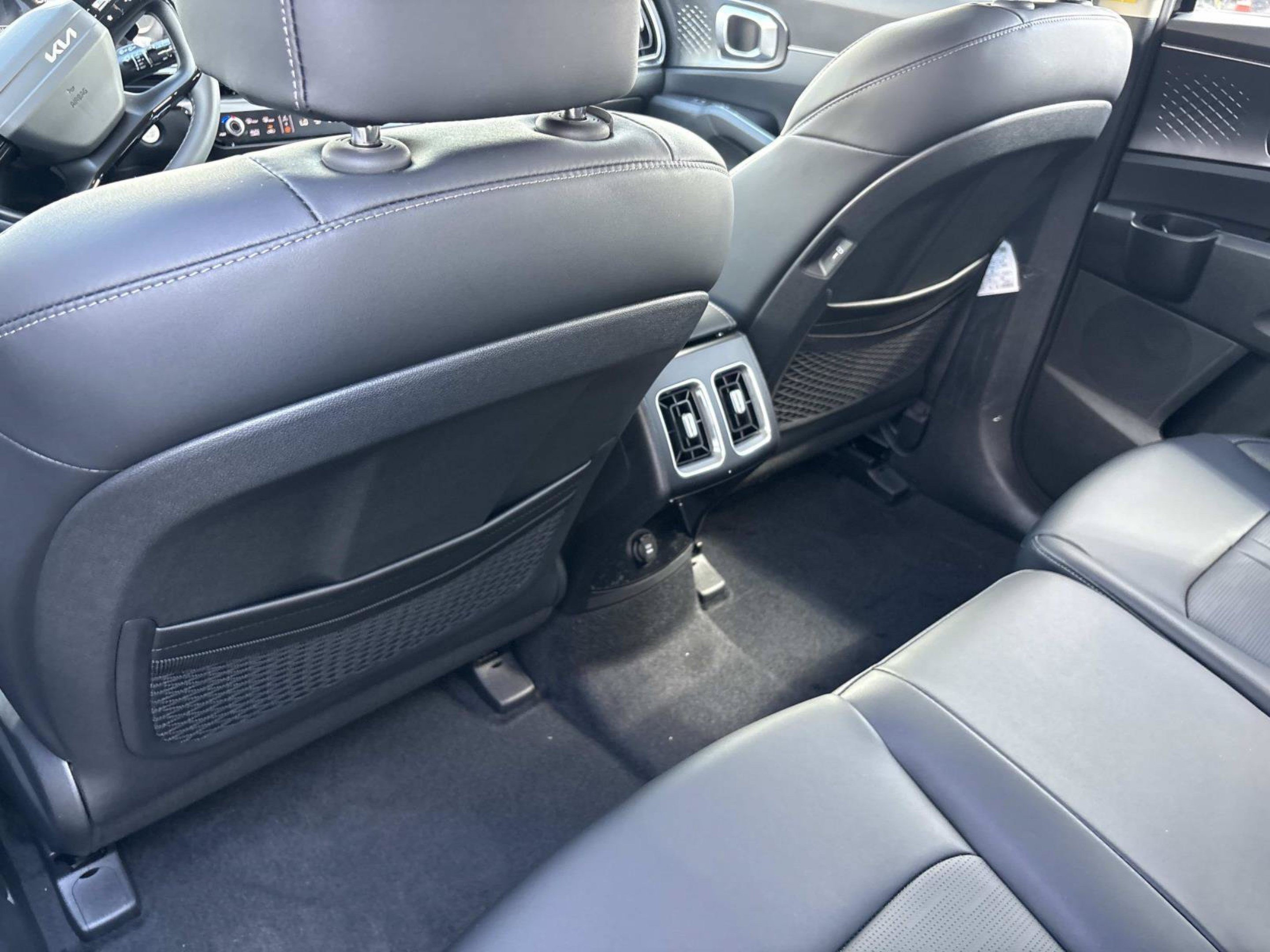 New 2026 Aurora Black Pearl Kia EX image 14