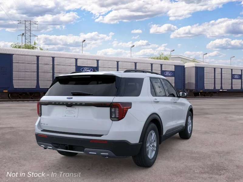 New 2026 Space White Metallic Ford Active image 8