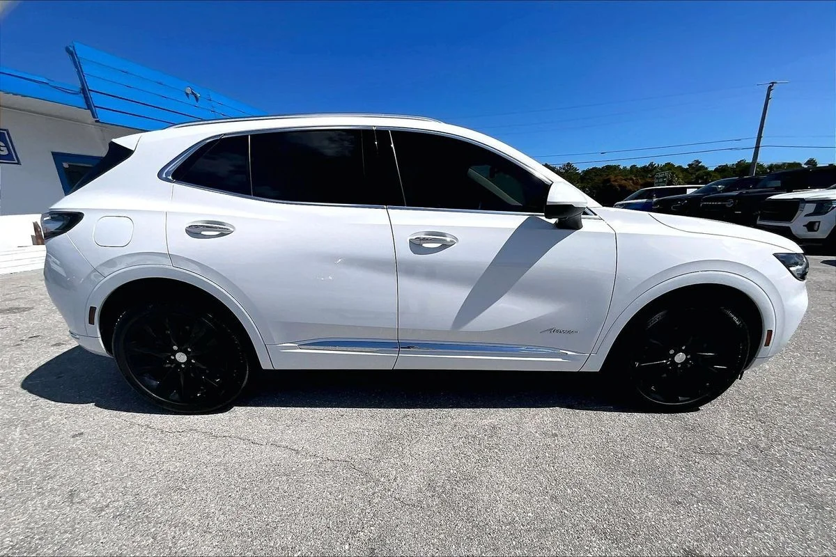 Used 2021 White Buick FWD Avenir image 31