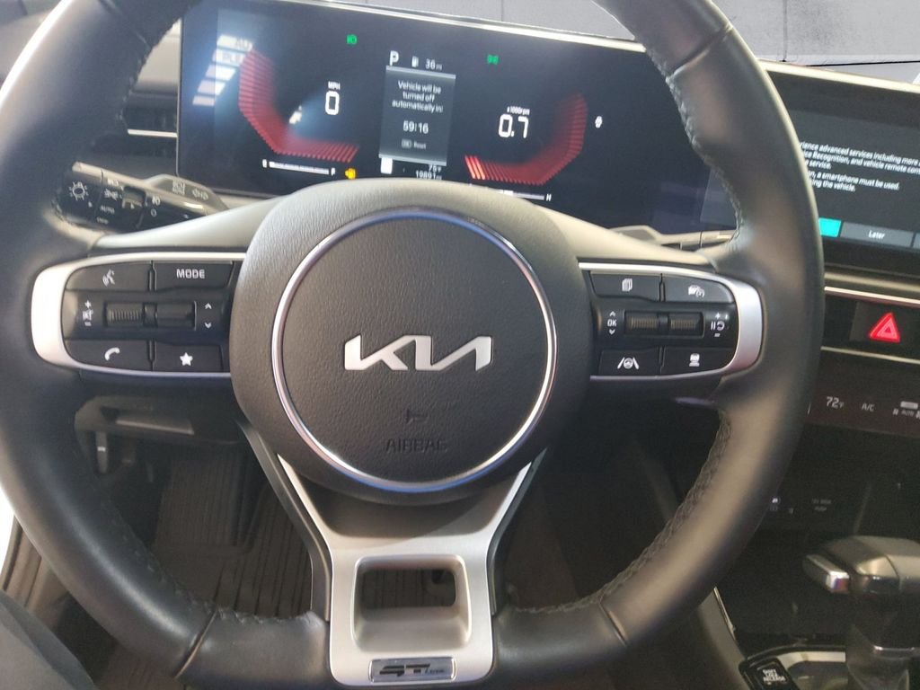 Used 2025 White Kia GT-Line image 9