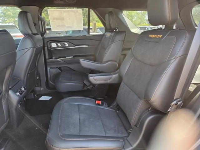 New 2026 Carbonized Gray Metallic Ford Tremor® image 48