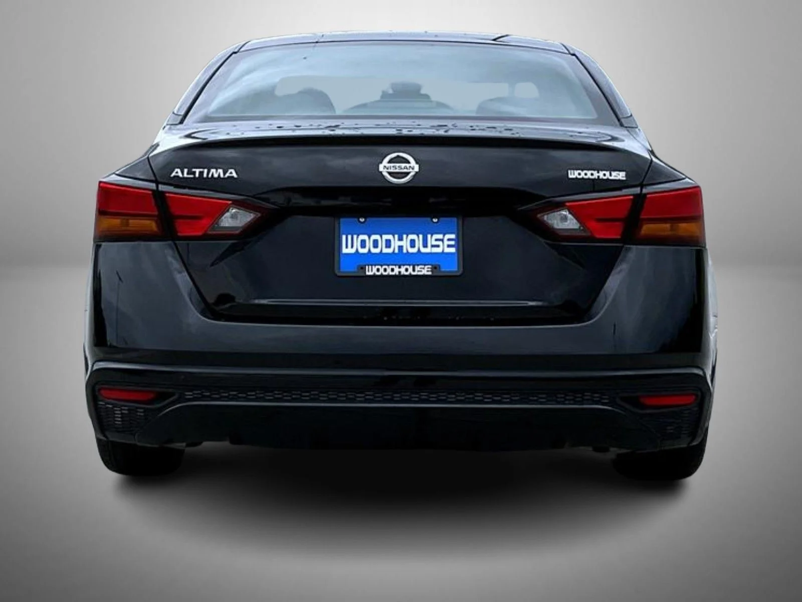 Used 2022 Black Nissan 2.5 S image 6