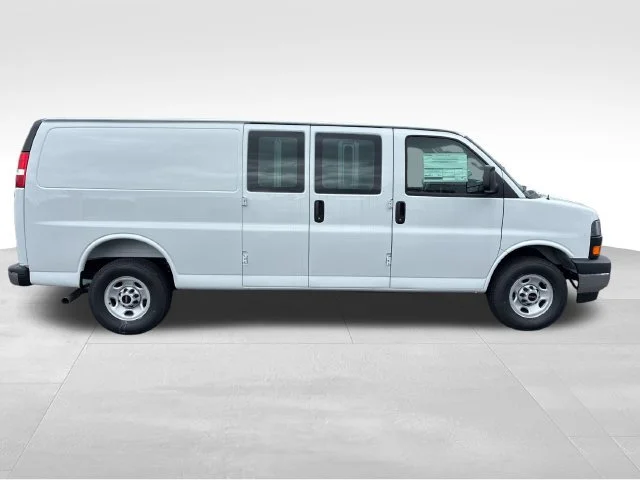 New 2026 Summit White GMC Work Van image 7