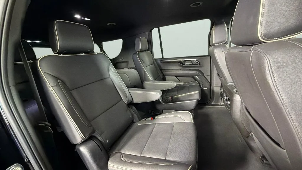 Used 2025 Black Chevrolet Premier image 31
