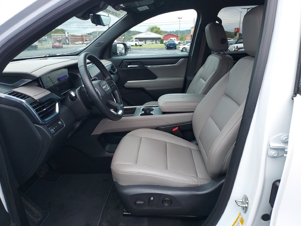 Used 2026 White GMC Elevation image 13