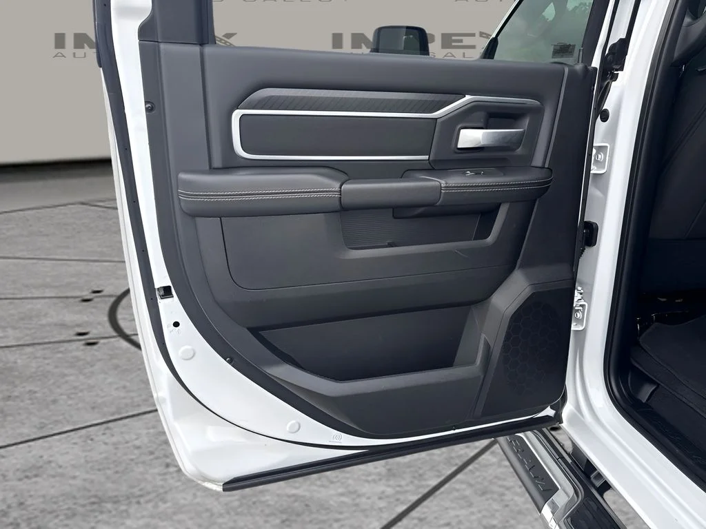Used 2026 White Ram Big Horn image 27
