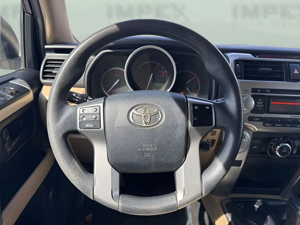 Used 2010 White Toyota SR5 image 14