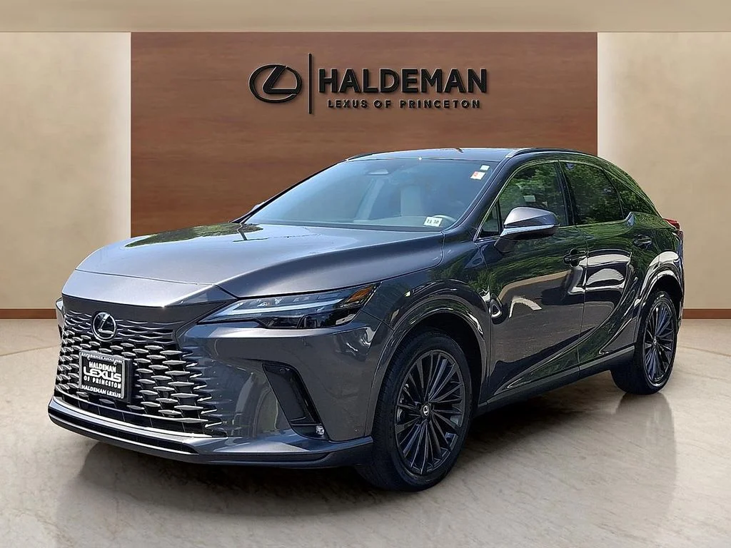 Used 2026 Gray Lexus 350h Premium image 3