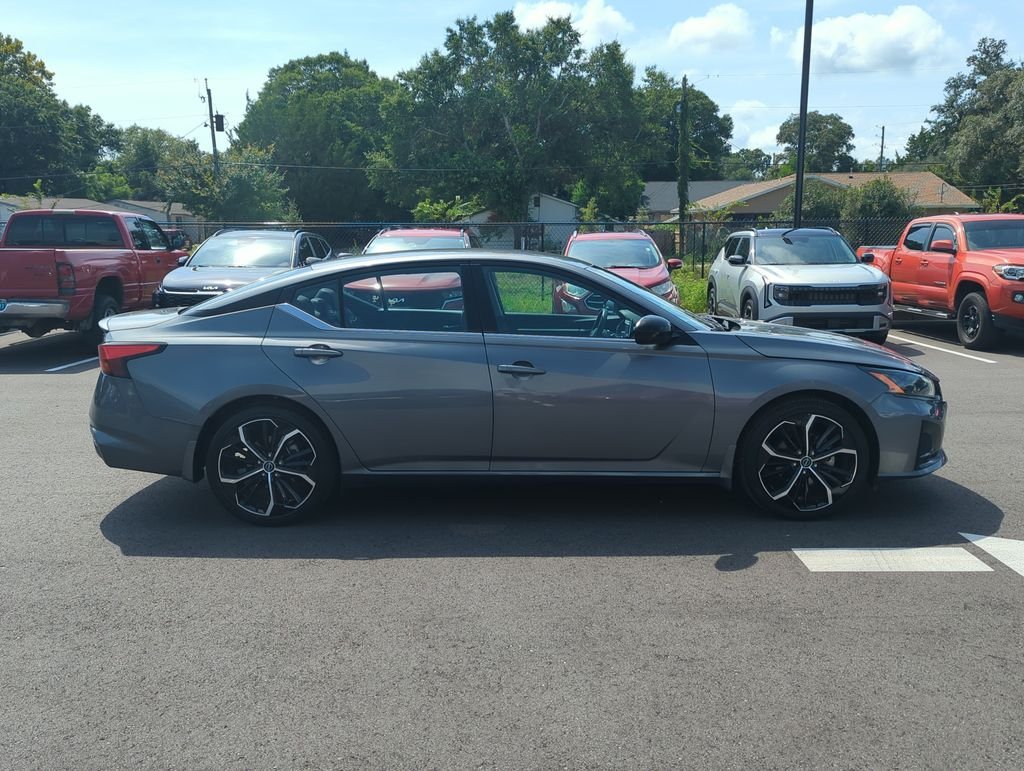 Used 2024 Gray Nissan 2.5 SR image 8