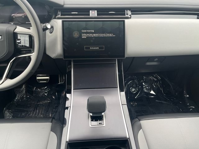 Used 2026 Blue Land Rover Dynamic SE image 15
