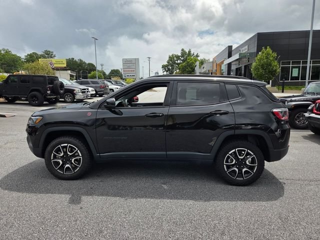 Used 2024 Black Jeep Trailhawk image 4