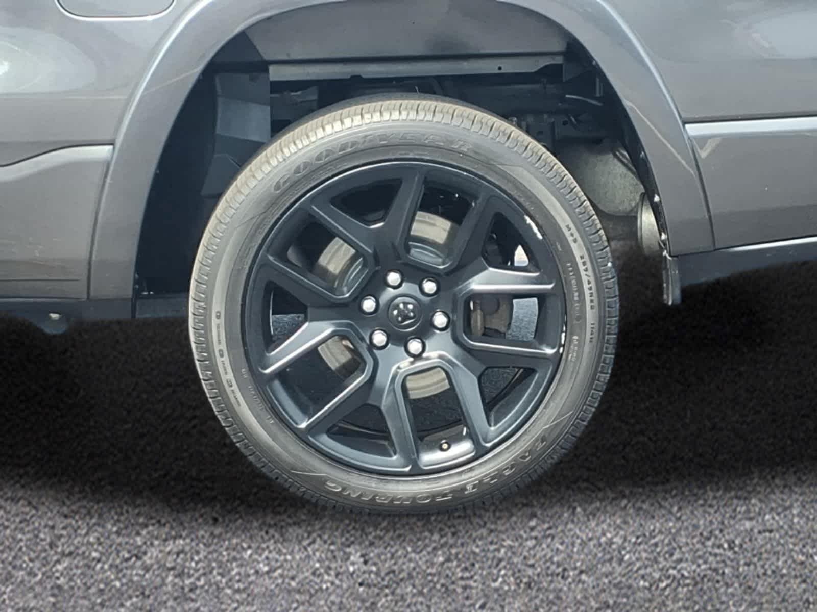 Used 2021 Granite Crystal Metallic Clearcoat Ram Laramie image 3