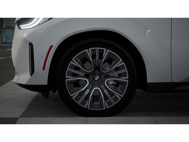 New 2026 Alpine White BMW  image 7