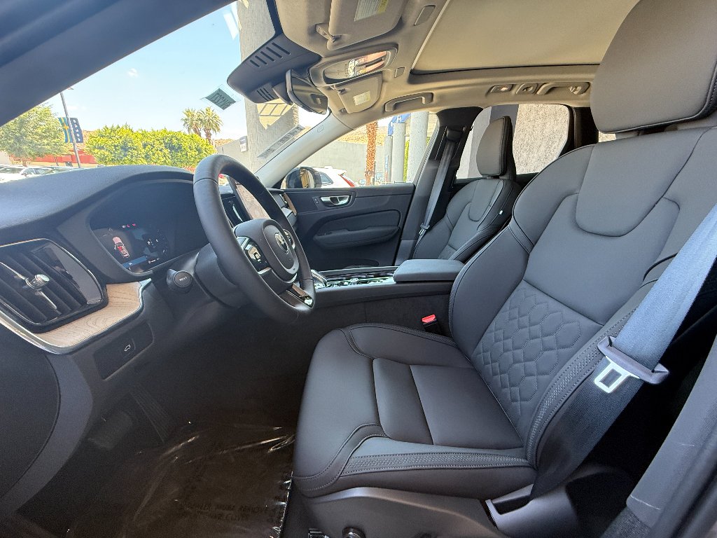 New 2026 Aurora Silver Volvo Plus image 10