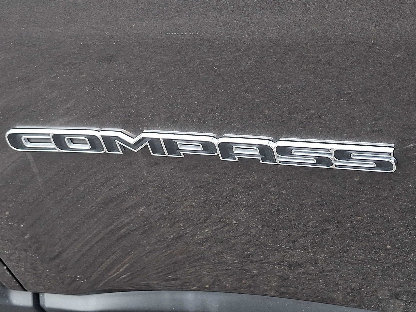Used 2024 GRAY Jeep Limited image 28