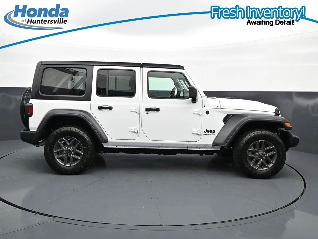 Used 2025 Bright White Clearcoat Jeep Sport S image 11