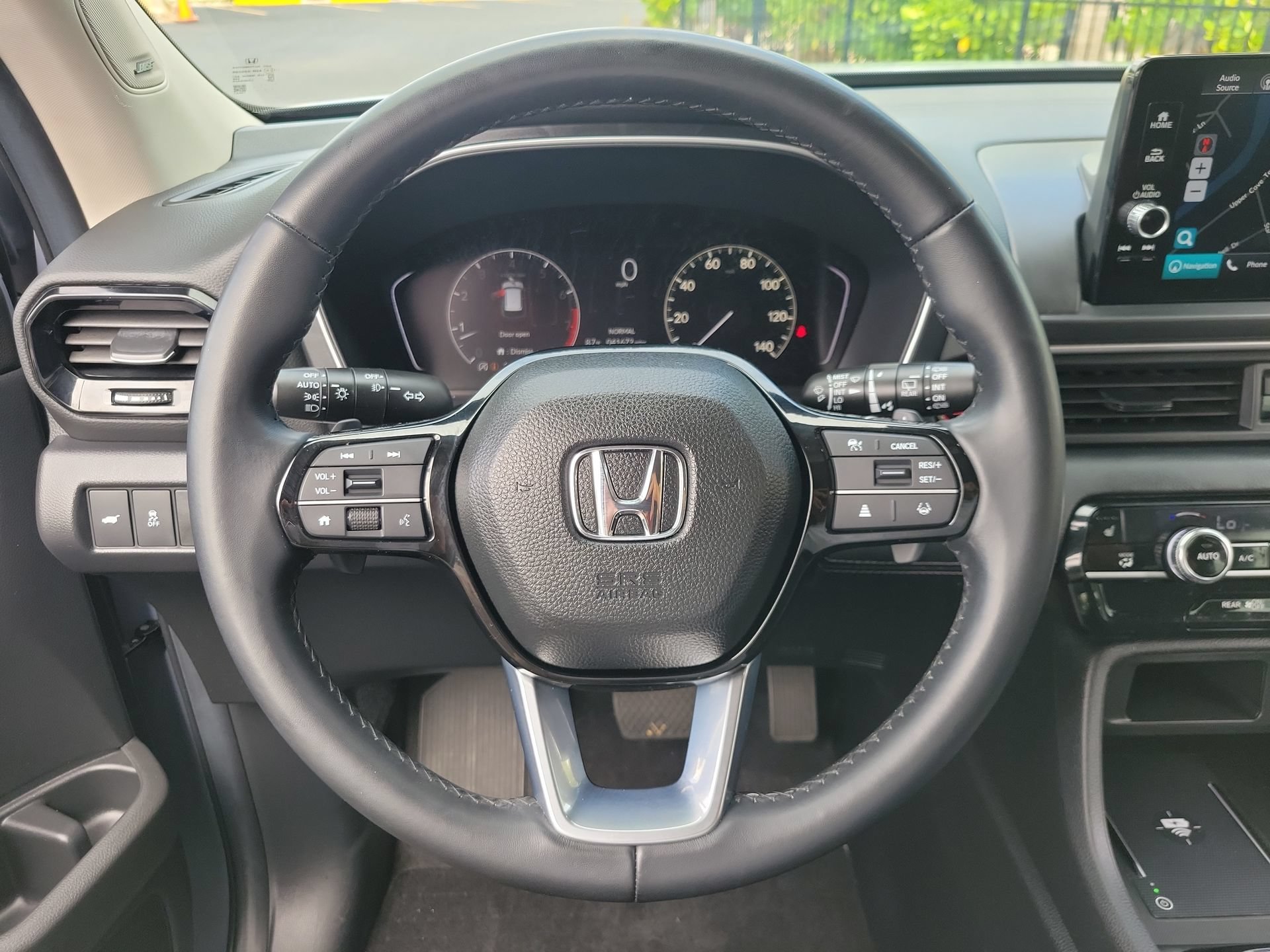 2025 Honda Pilot Touring - Photo 33