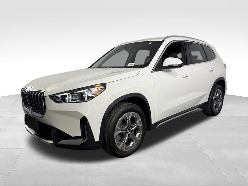 Used 2025 Alpine White BMW xDrive28i image 9