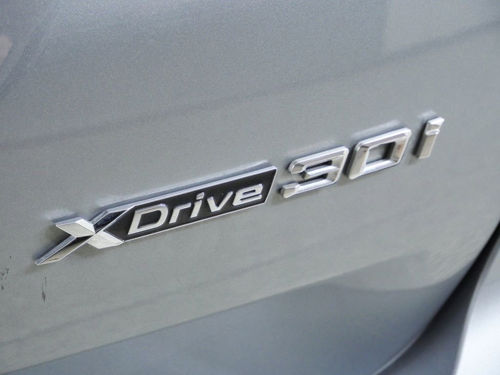 Certified Used 2024 Skyscraper Grey Metallic BMW xDrive30i image 15