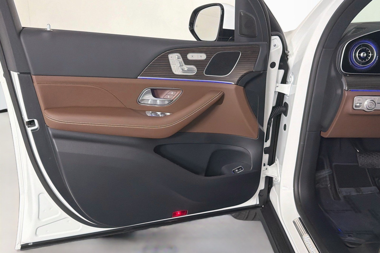 New 2027 Polar White Mercedes-Benz GLE 350 4MATIC® SUV image 22