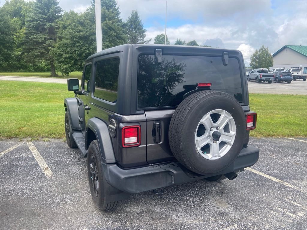 Used 2022 Granite Crystal Metallic Clearcoat Jeep Sport S image 4