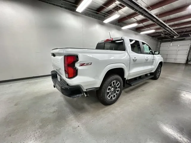 2026 Chevrolet Colorado Z71 - Photo 8