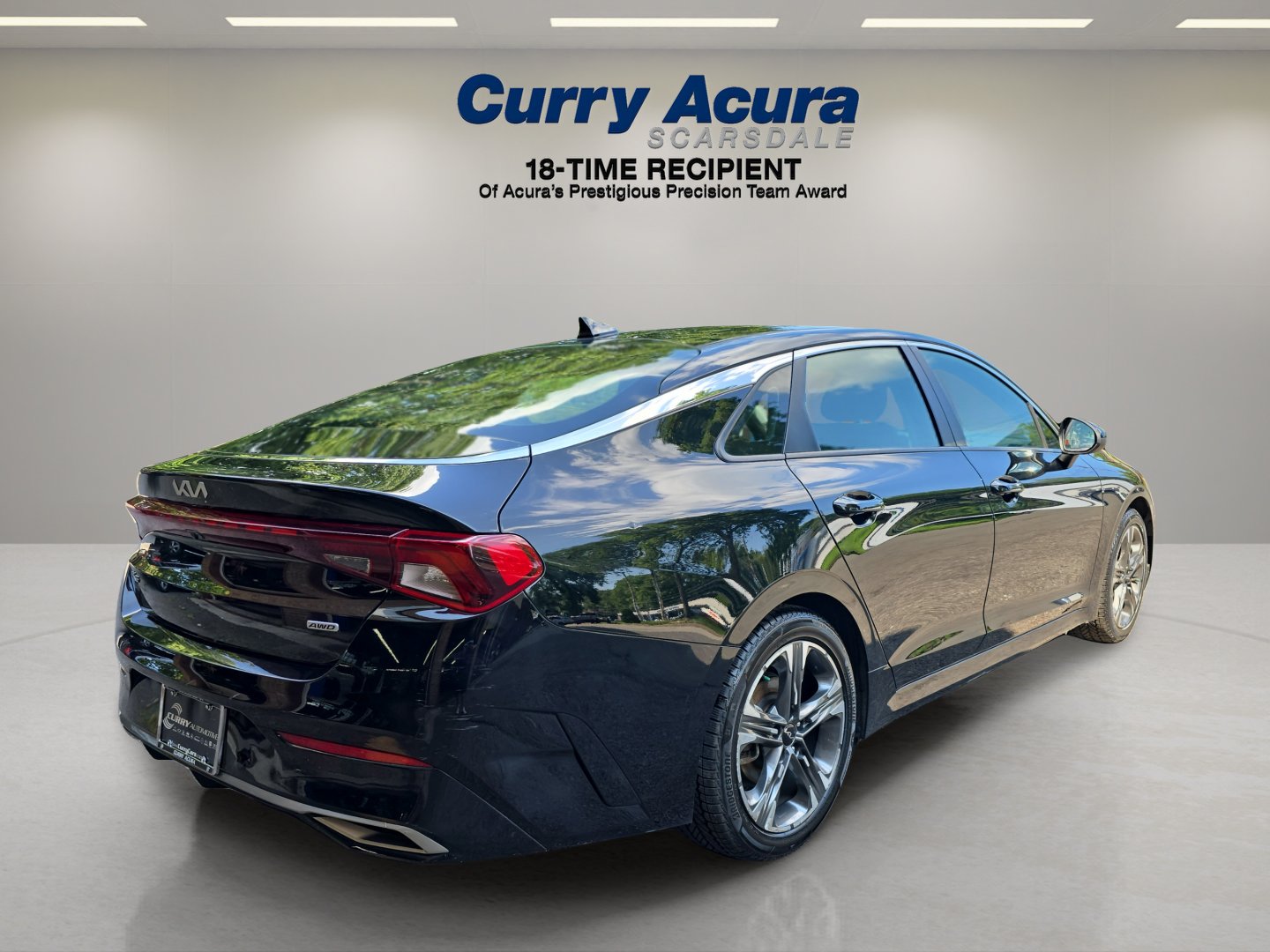 Used 2022 Black Kia LXS AWD image 5