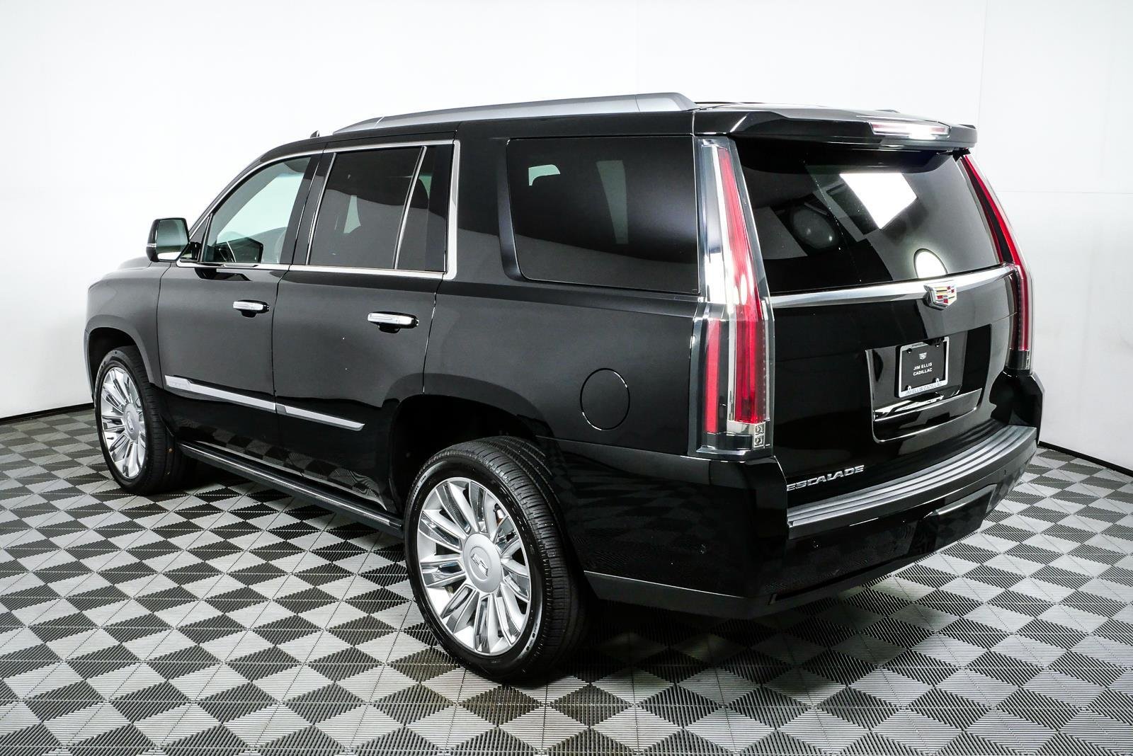 Used 2018 BLACK RAVEN Cadillac Platinum image 31