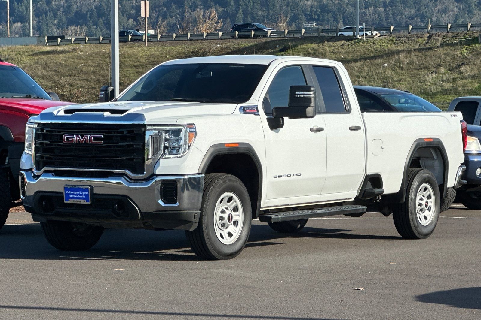 Used 2022 White GMC Pro image 7
