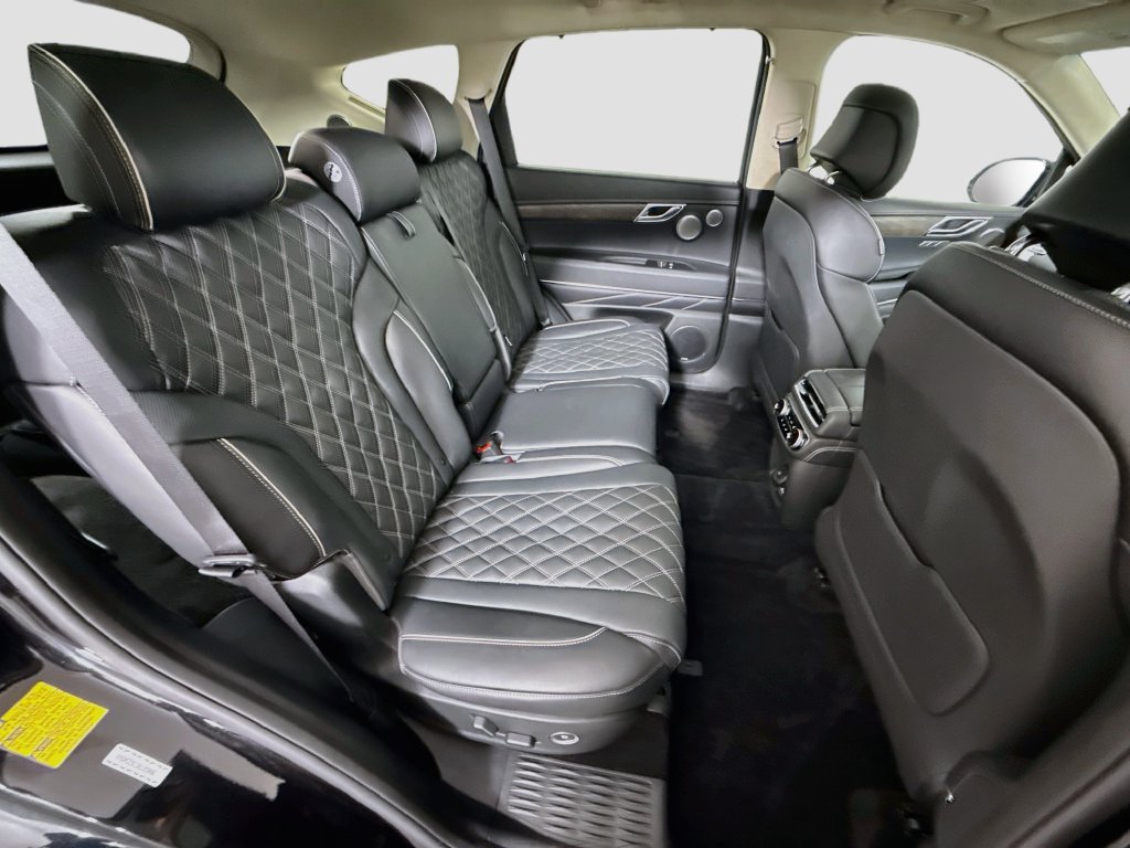 Used 2024 Black Genesis 3.5T Prestige image 28