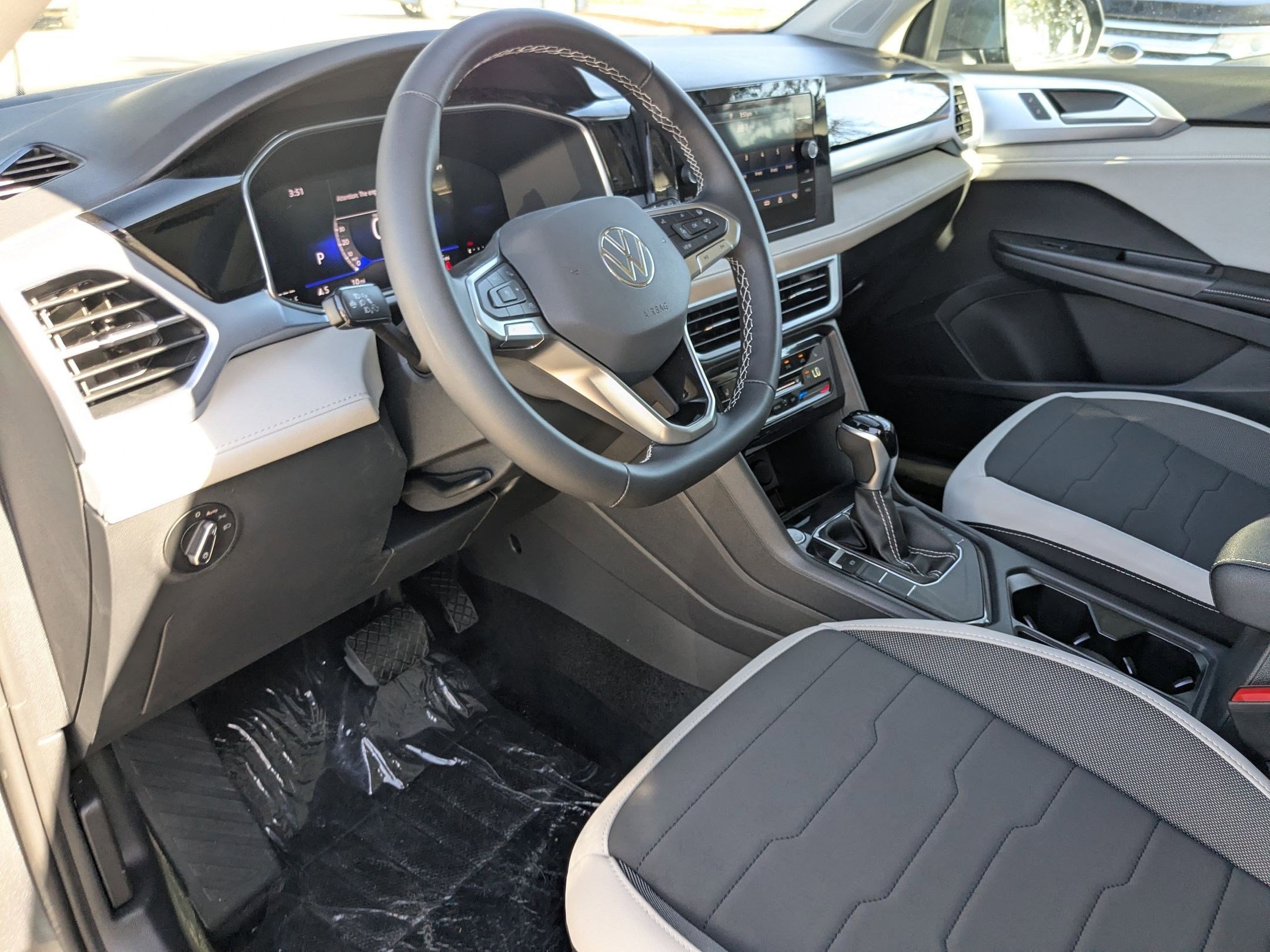 New 2026 Platinum Gray Metallic Volkswagen SE image 6
