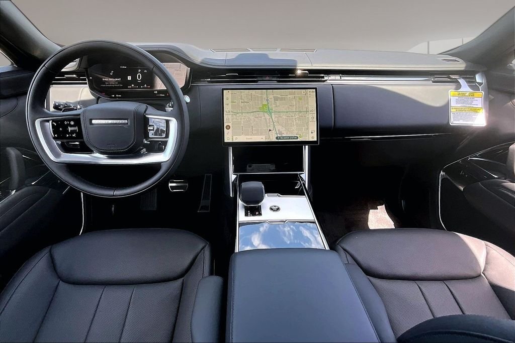 New 2026  Land Rover SE LWB 7-Seats / V8 image 5