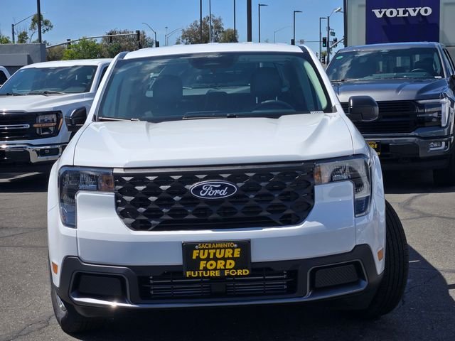 New 2026 White Ford XLT image 2