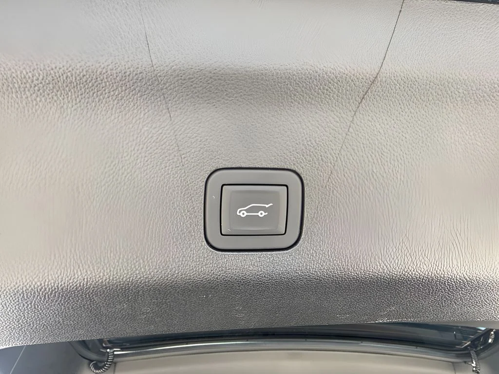 Used 2025 Black Chevrolet RST image 21