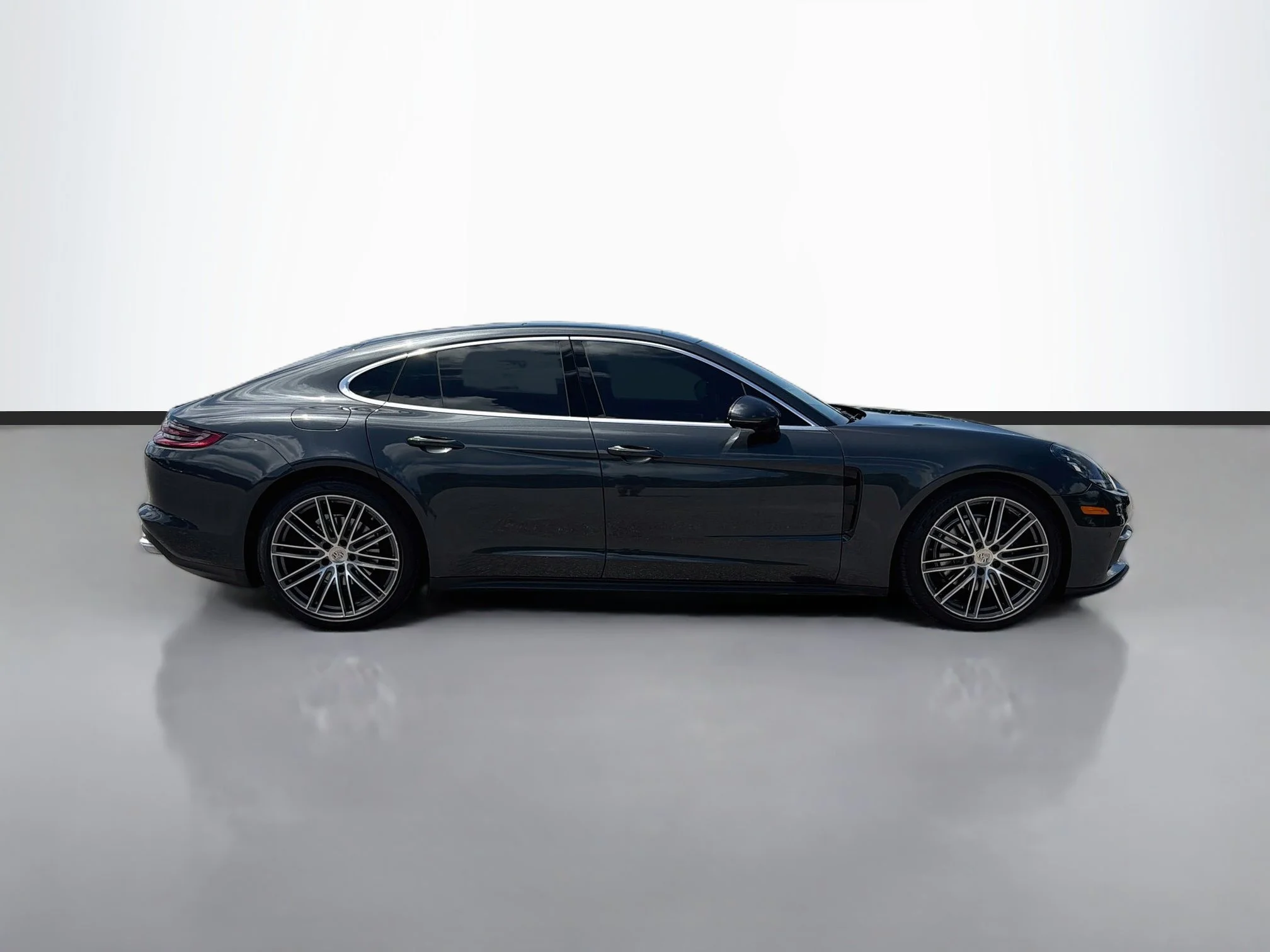 Used 2020 Volcano Grey Metallic Porsche 4 image 6